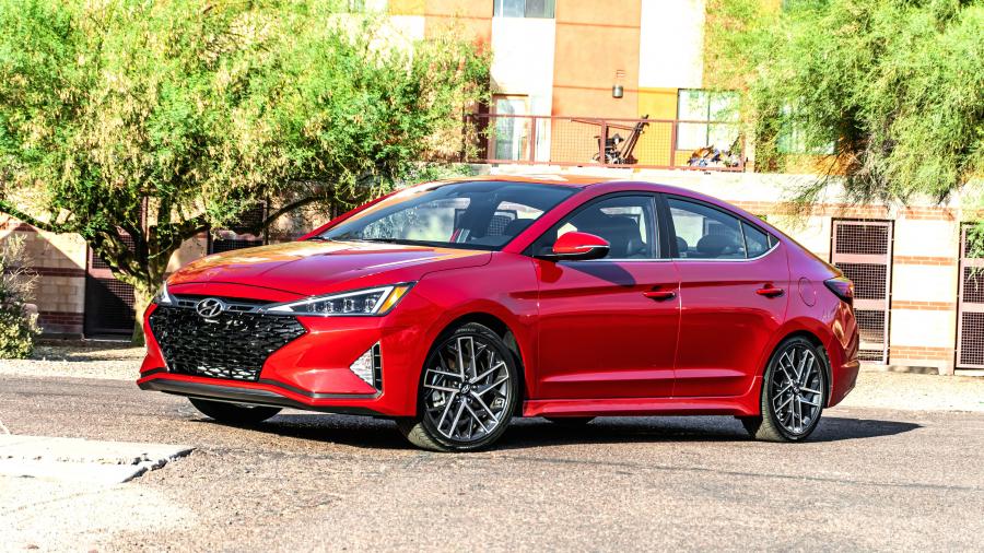  Hyundai Elantra Sport (AD) 2018 года  (NA) (фото 11 из 28)